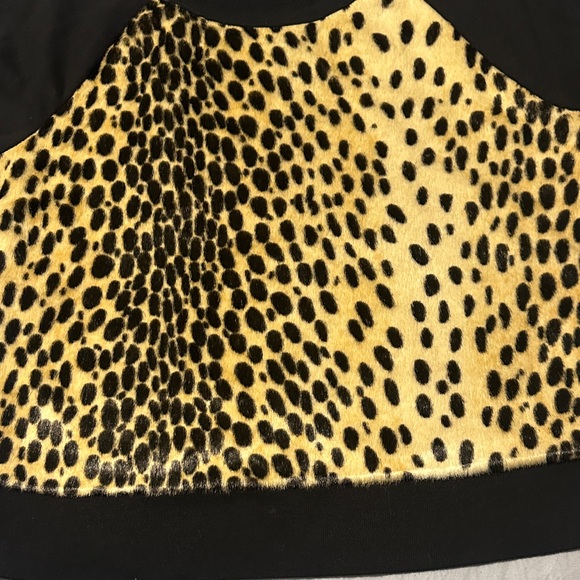 Express Black Sweatshirt - Picture 4 of 4